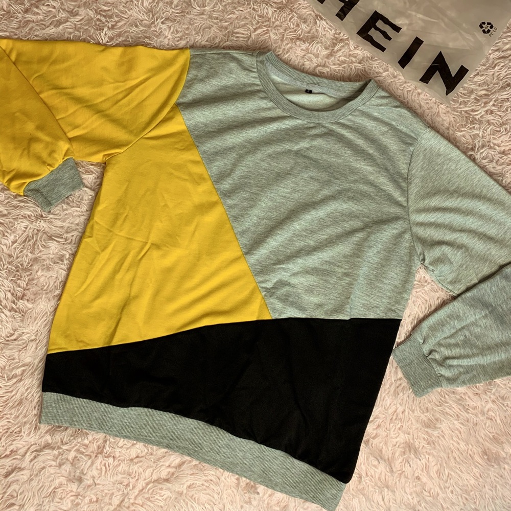 Cute Tricolor Sweater